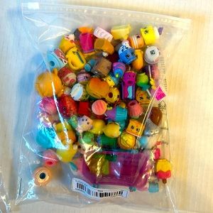 HUGE LOT of 70 Food/Grocery Shopkins!